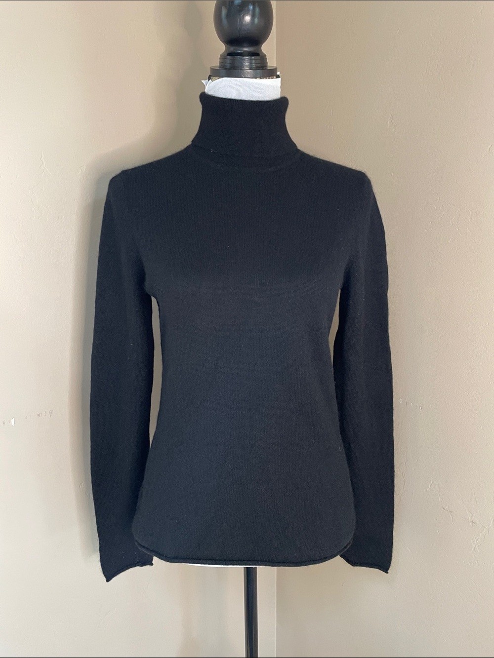 Magaschoni Black Cashmere Turtleneck Women's, Large